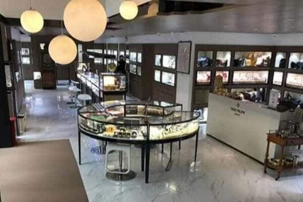 芜湖鸠江区佳哥鉴酒商行
